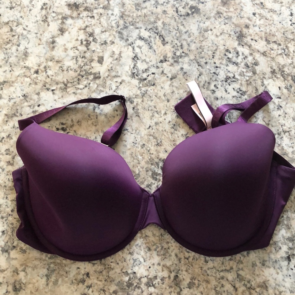 Victoria Secret Bra NWOT